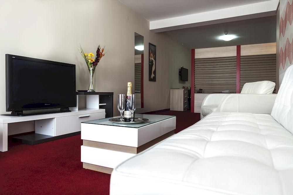 Hotel City Code Vizura Garni Renew Белград Екстериор снимка